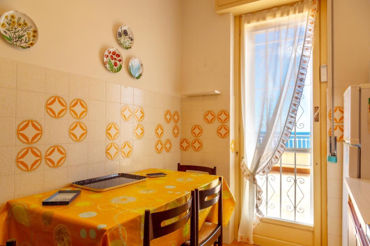 168B - La Terrazza Sul Mare, Casa A 10 Minuti Da Spiaggia, Parcheggio Privato Gratis San Remo Kültér fotó